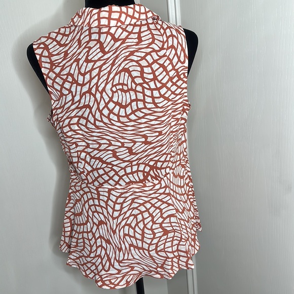 Cabi Twirl Top style 4183 - Picture 8 of 9